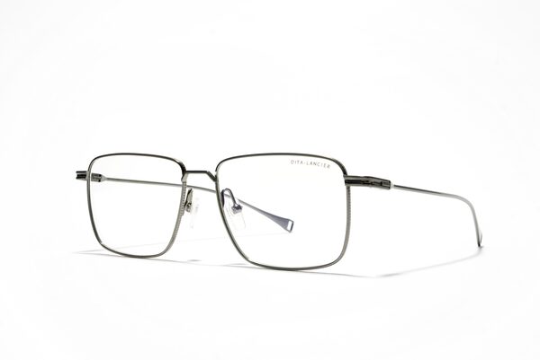 DITA Lancier DLX127 – Seitenansicht